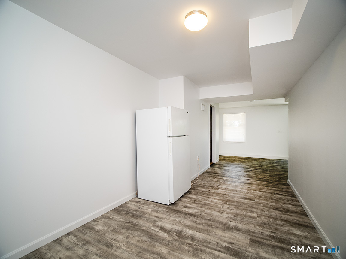 81 Old Stratfield Road Fairfield CT 06825