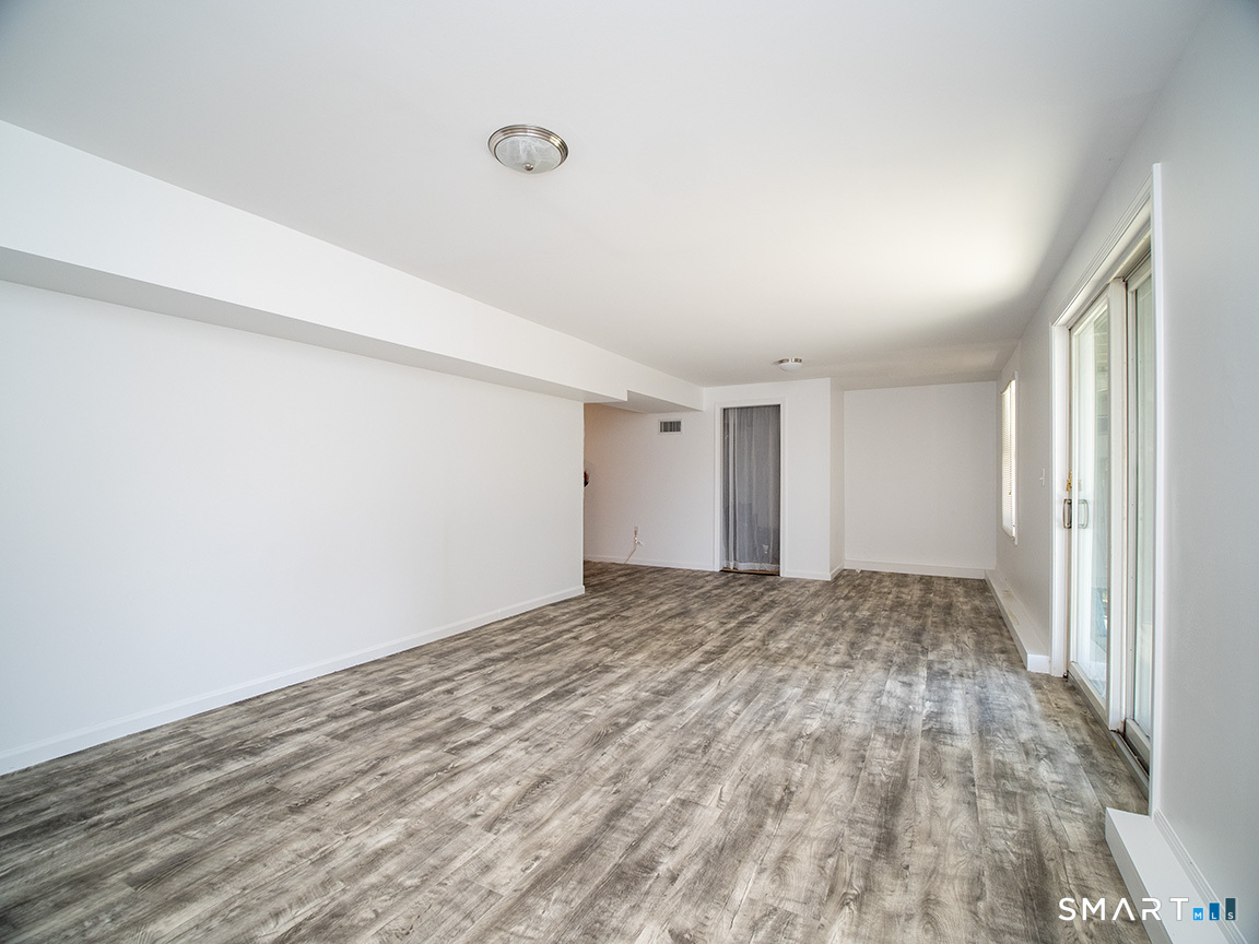 81 Old Stratfield Road Fairfield CT 06825