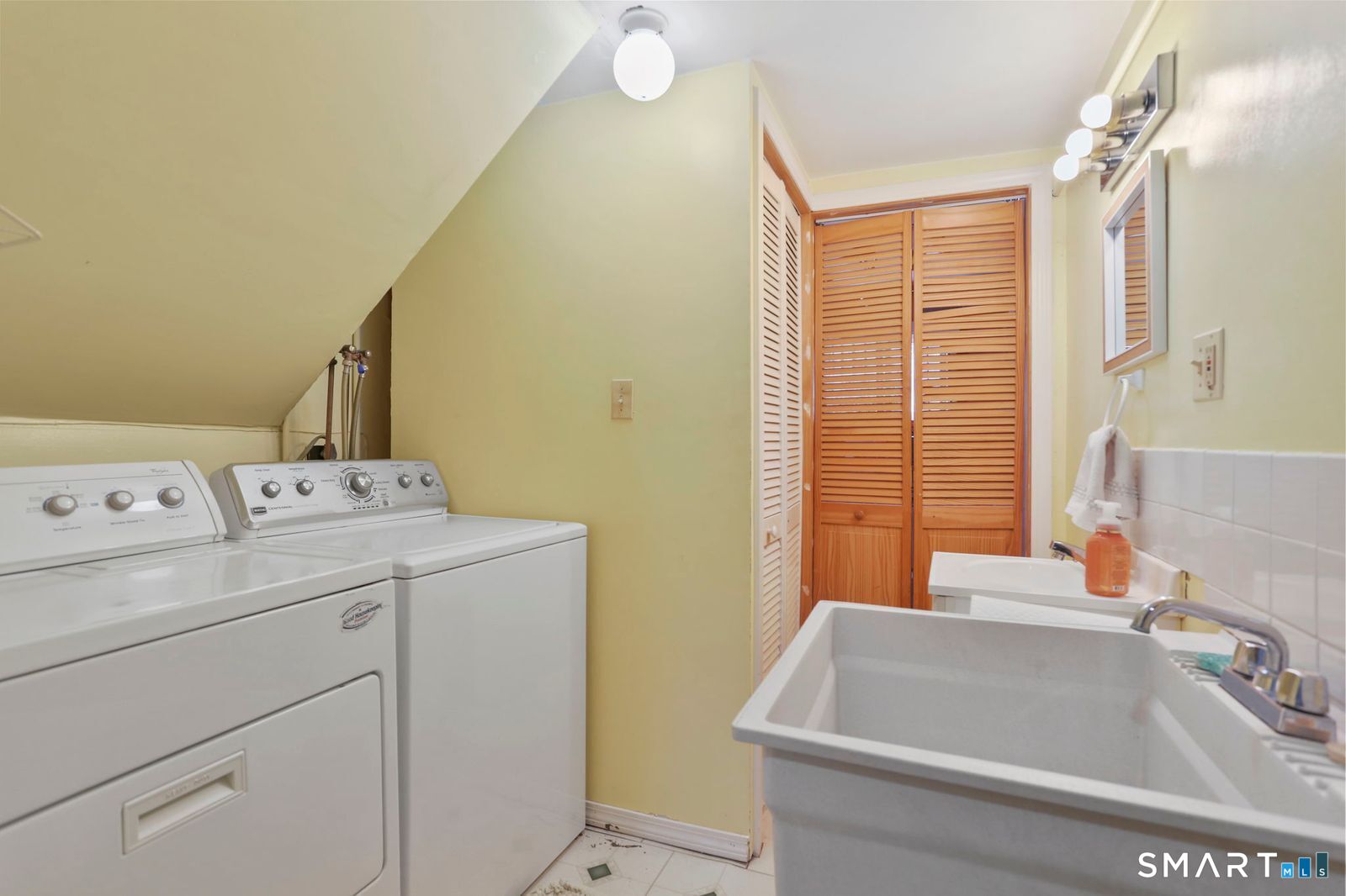 1 Driftwood Lane Norwalk CT 06851