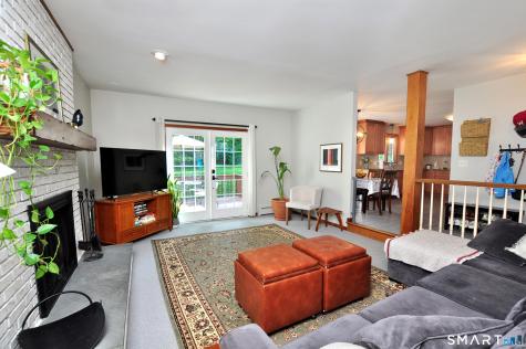 19 Hampden Place Windsor CT 06095