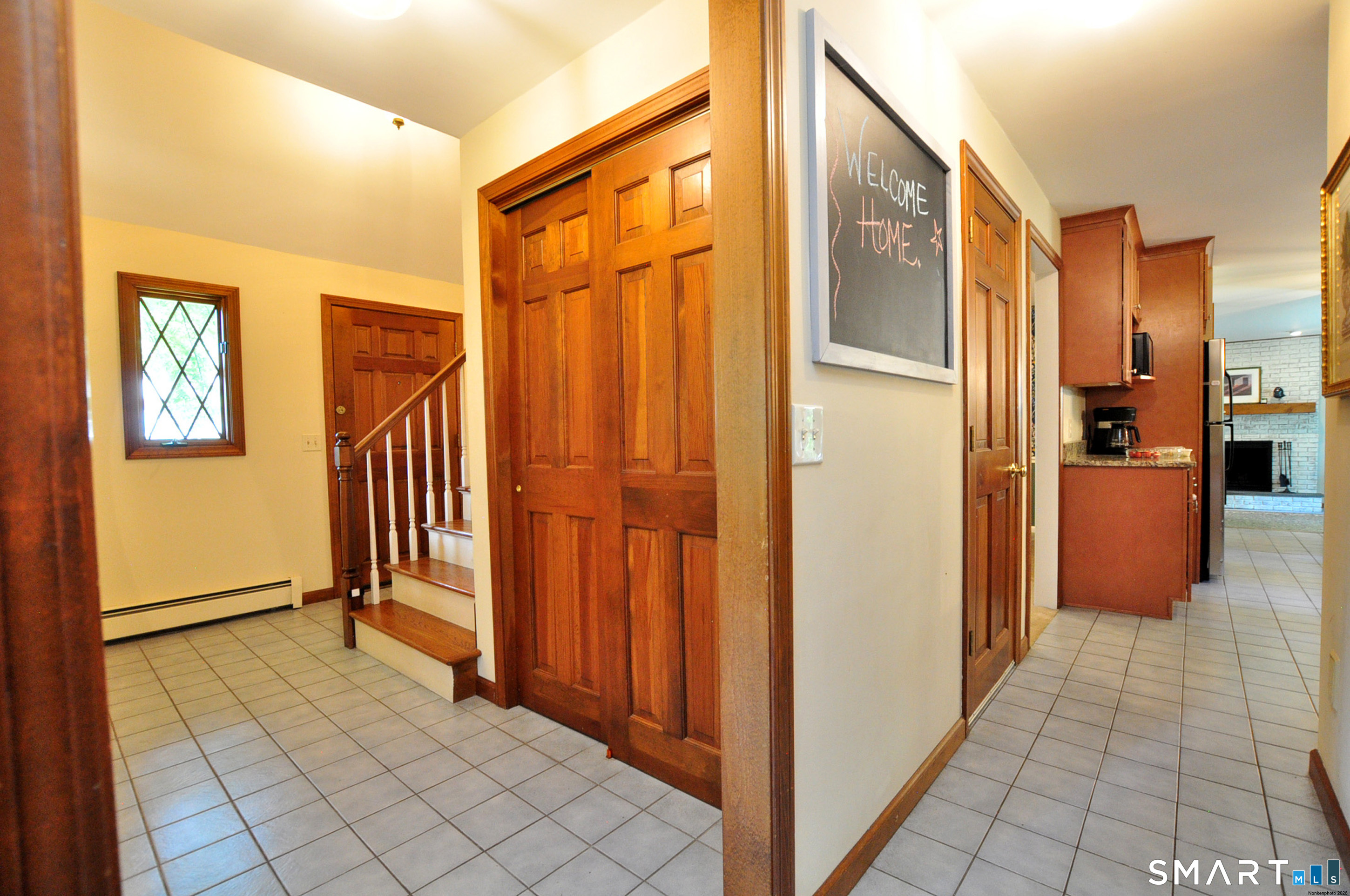 19 Hampden Place Windsor CT 06095