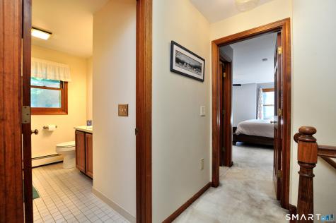 19 Hampden Place Windsor CT 06095