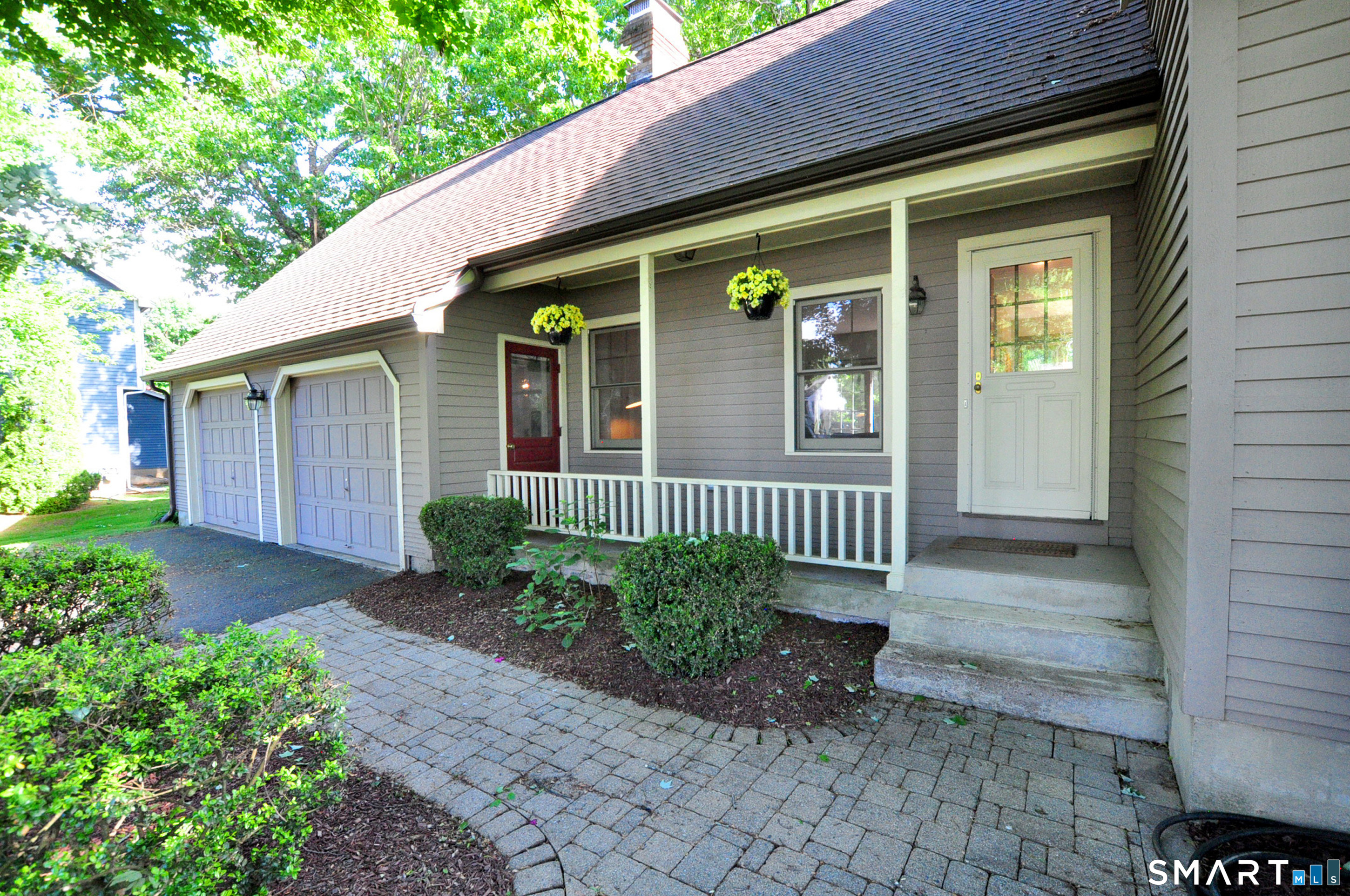 19 Hampden Place Windsor CT 06095