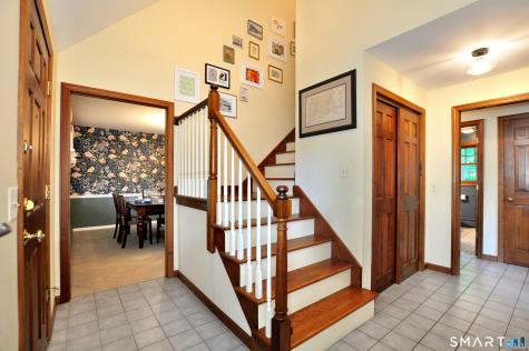 19 Hampden Place Windsor CT 06095