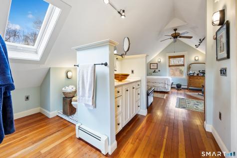 22 Summit Street Essex CT 06442