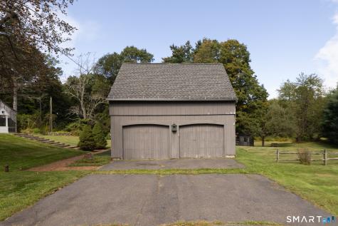 802 Charcoal Avenue Middlebury CT 06762