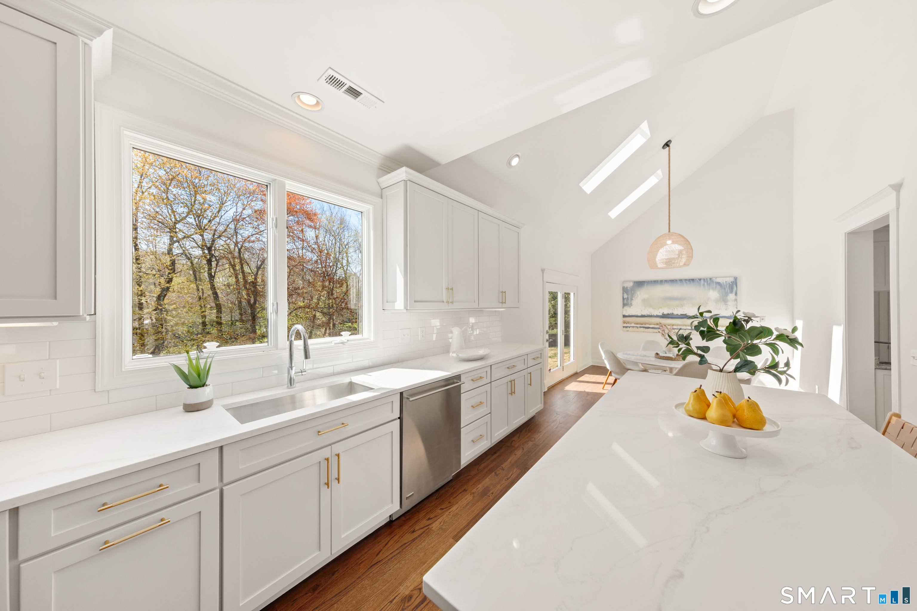 276 Flintlock Road Fairfield CT 06890