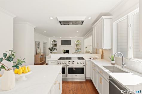 276 Flintlock Road Fairfield CT 06890