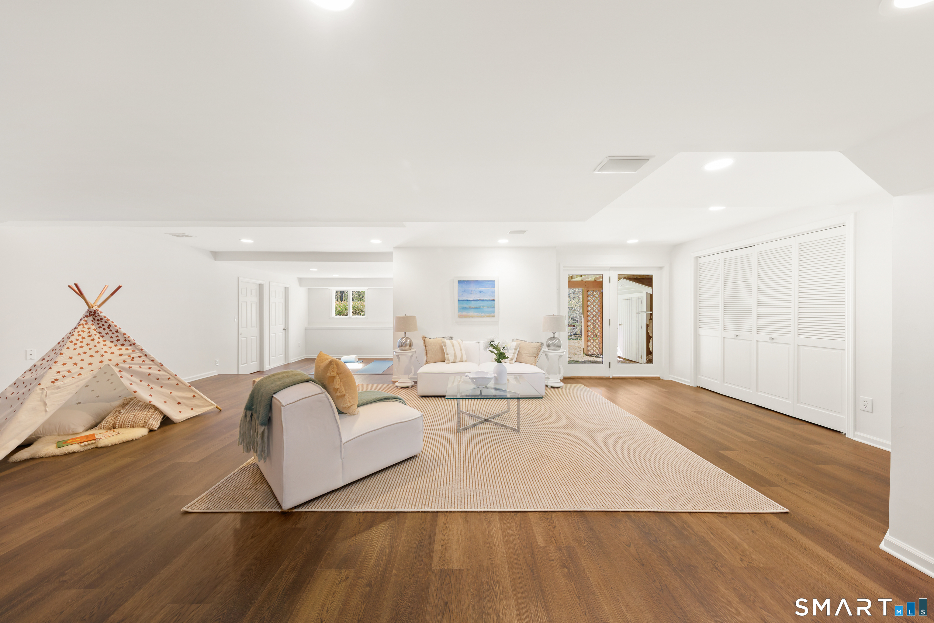 276 Flintlock Road Fairfield CT 06890