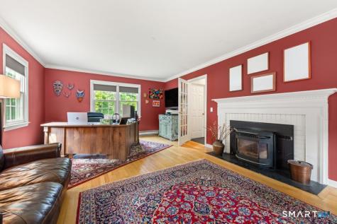 28 Oak Grove Road Brookfield CT 06804