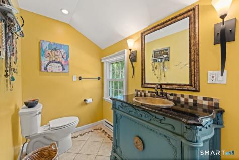 28 Oak Grove Road Brookfield CT 06804