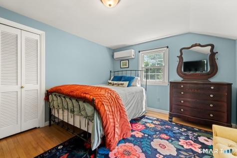 28 Oak Grove Road Brookfield CT 06804