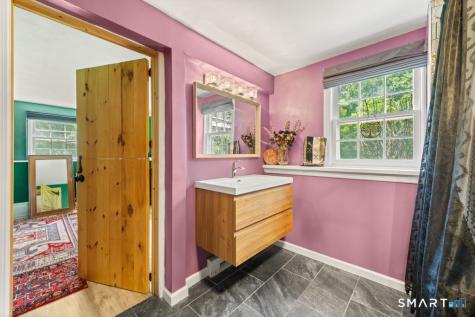 28 Oak Grove Road Brookfield CT 06804