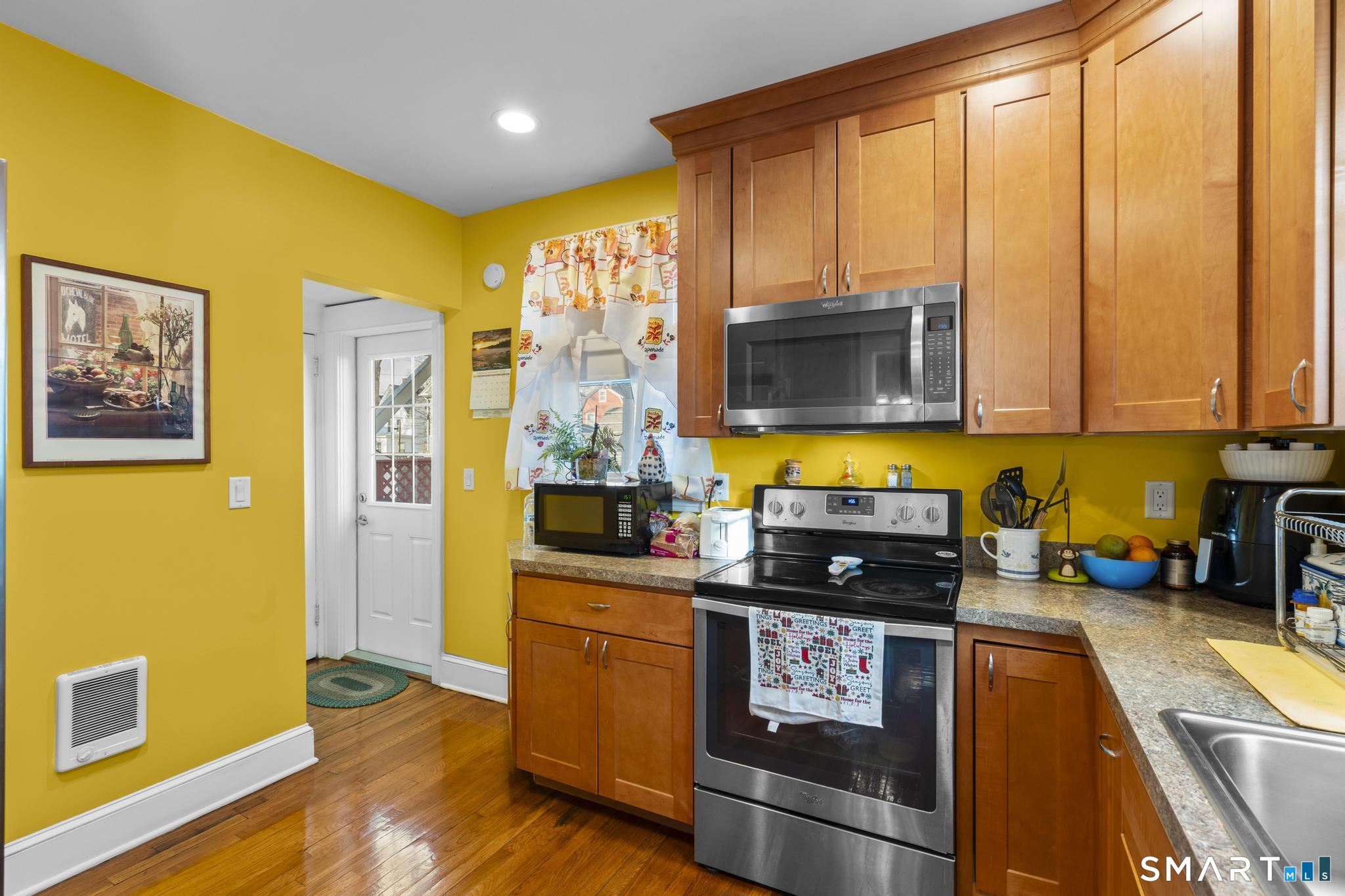 91 Brown Street West Haven CT 06516