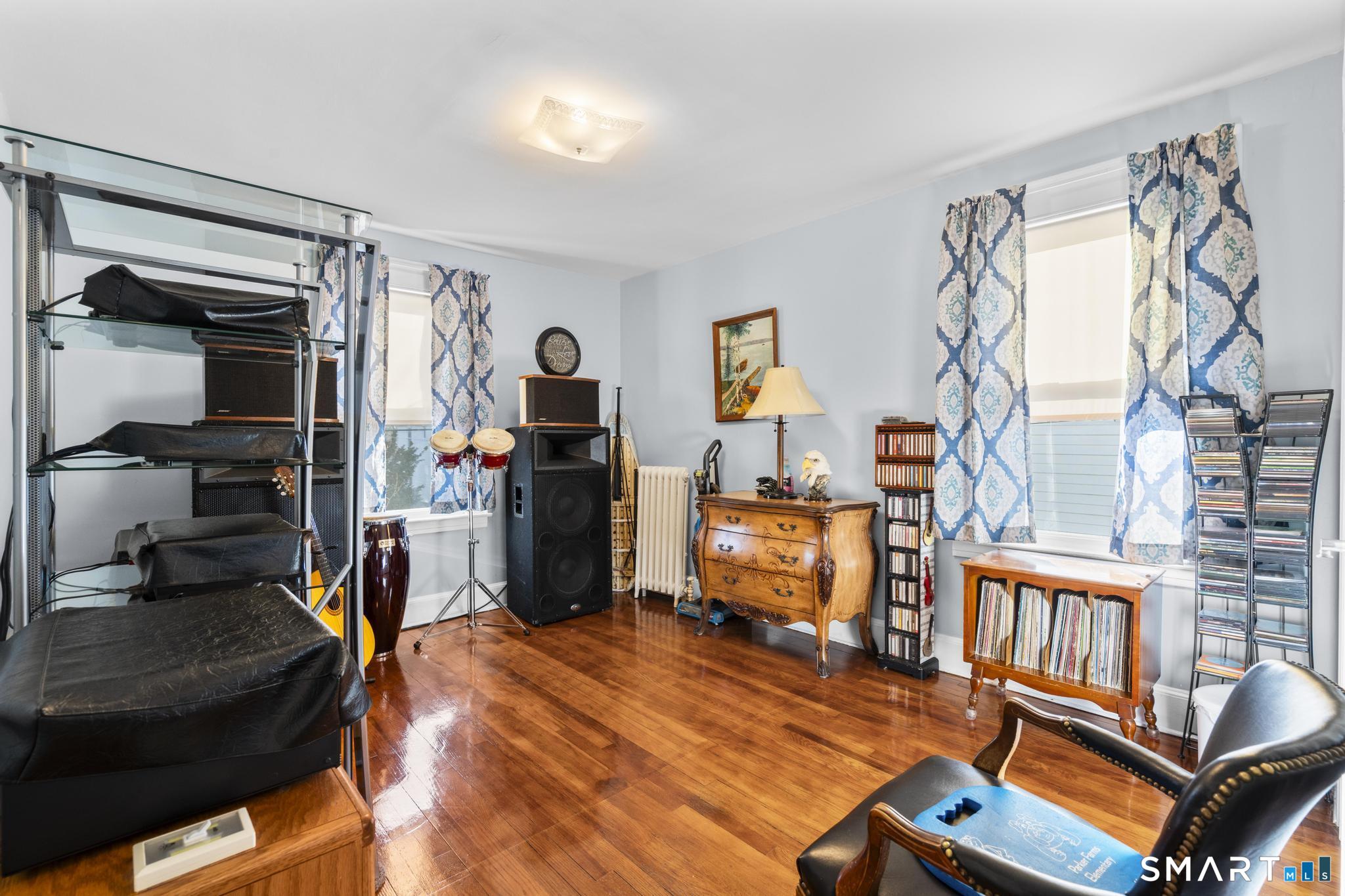 91 Brown Street West Haven CT 06516