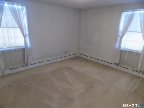 133 Weymouth Road Enfield CT 06082