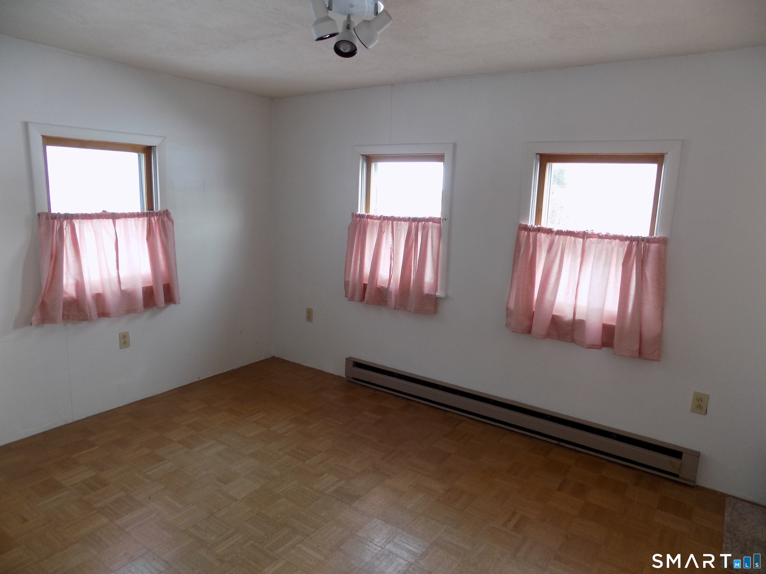 133 Weymouth Road Enfield CT 06082