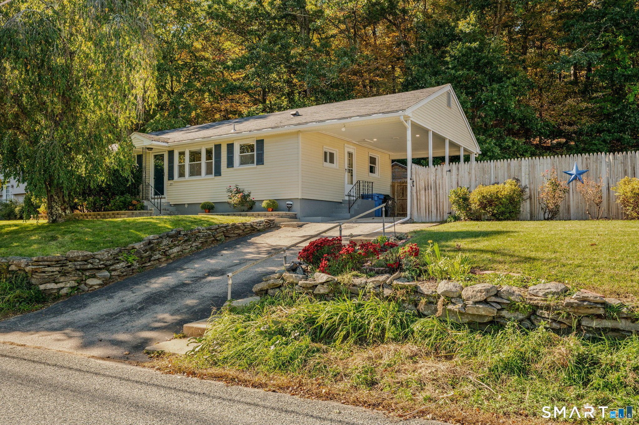 25 Dudley Street Norwich CT 06360
