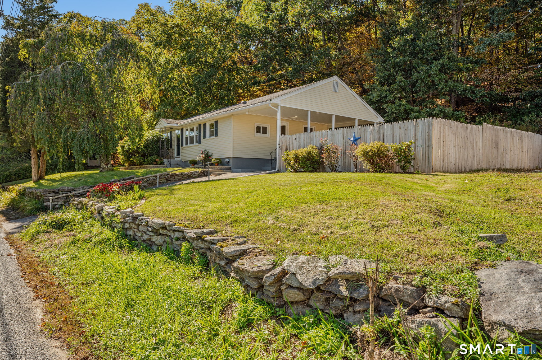 25 Dudley Street Norwich CT 06360