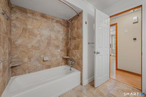 25 Dudley Street Norwich CT 06360