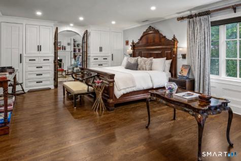 221 Farmstead Hill Road Fairfield CT 06824
