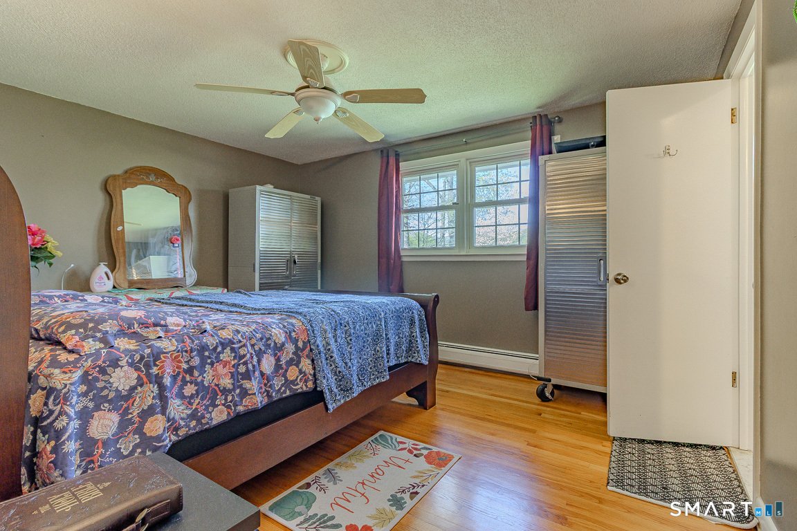 128 Jeffrey Lane Newington CT 06111