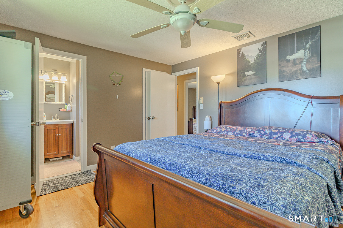 128 Jeffrey Lane Newington CT 06111