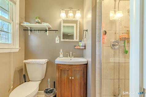 128 Jeffrey Lane Newington CT 06111