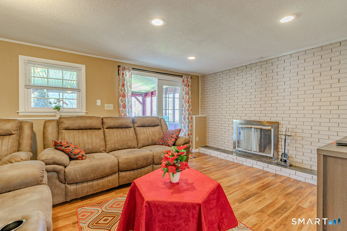 128 Jeffrey Lane Newington CT 06111