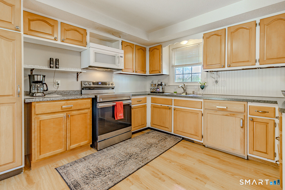 128 Jeffrey Lane Newington CT 06111