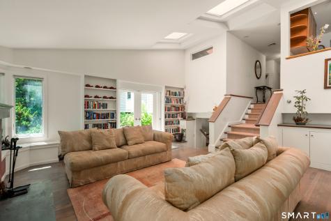 21 Hampton Lane New Canaan CT 06840