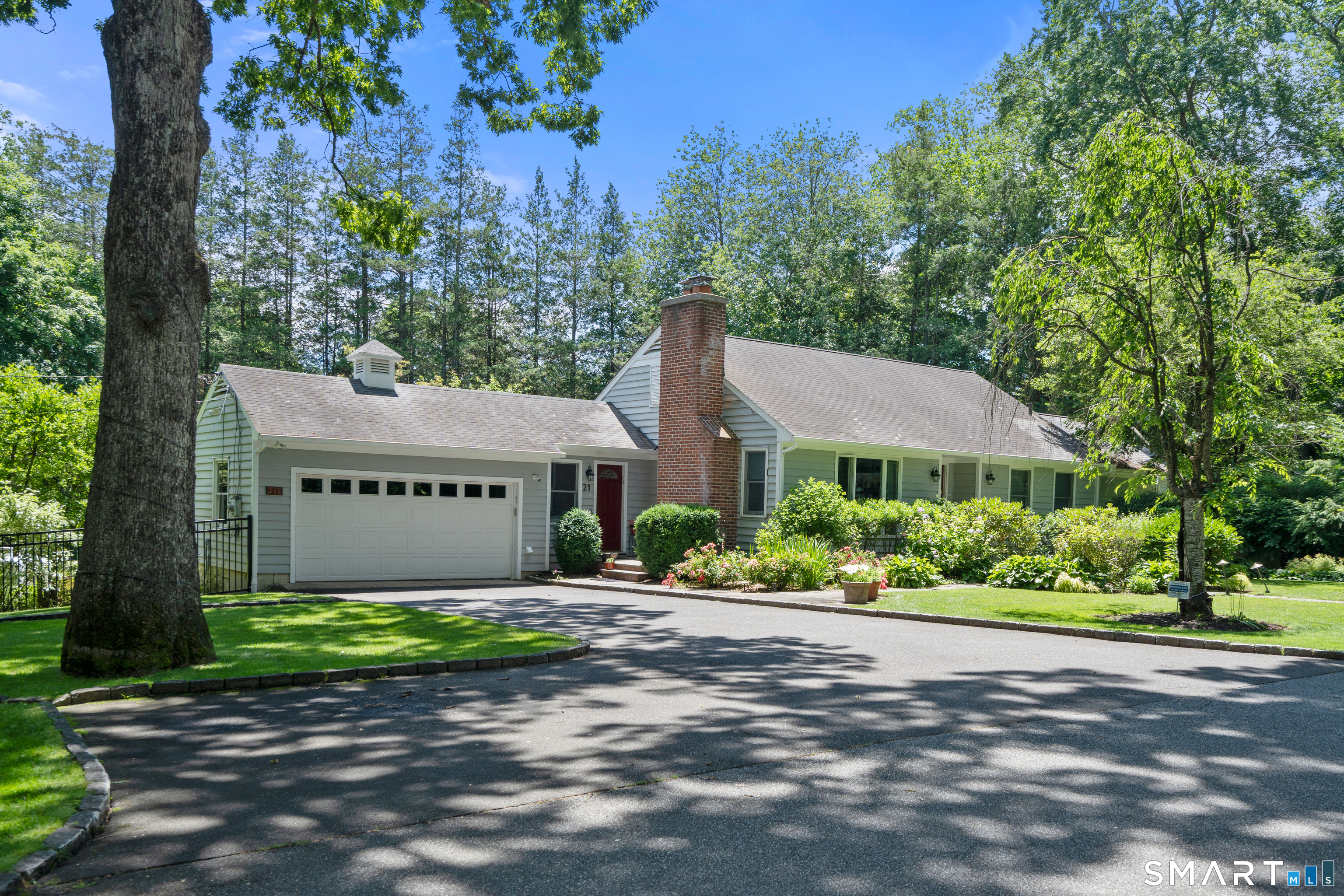 21 Hampton Lane New Canaan CT 06840