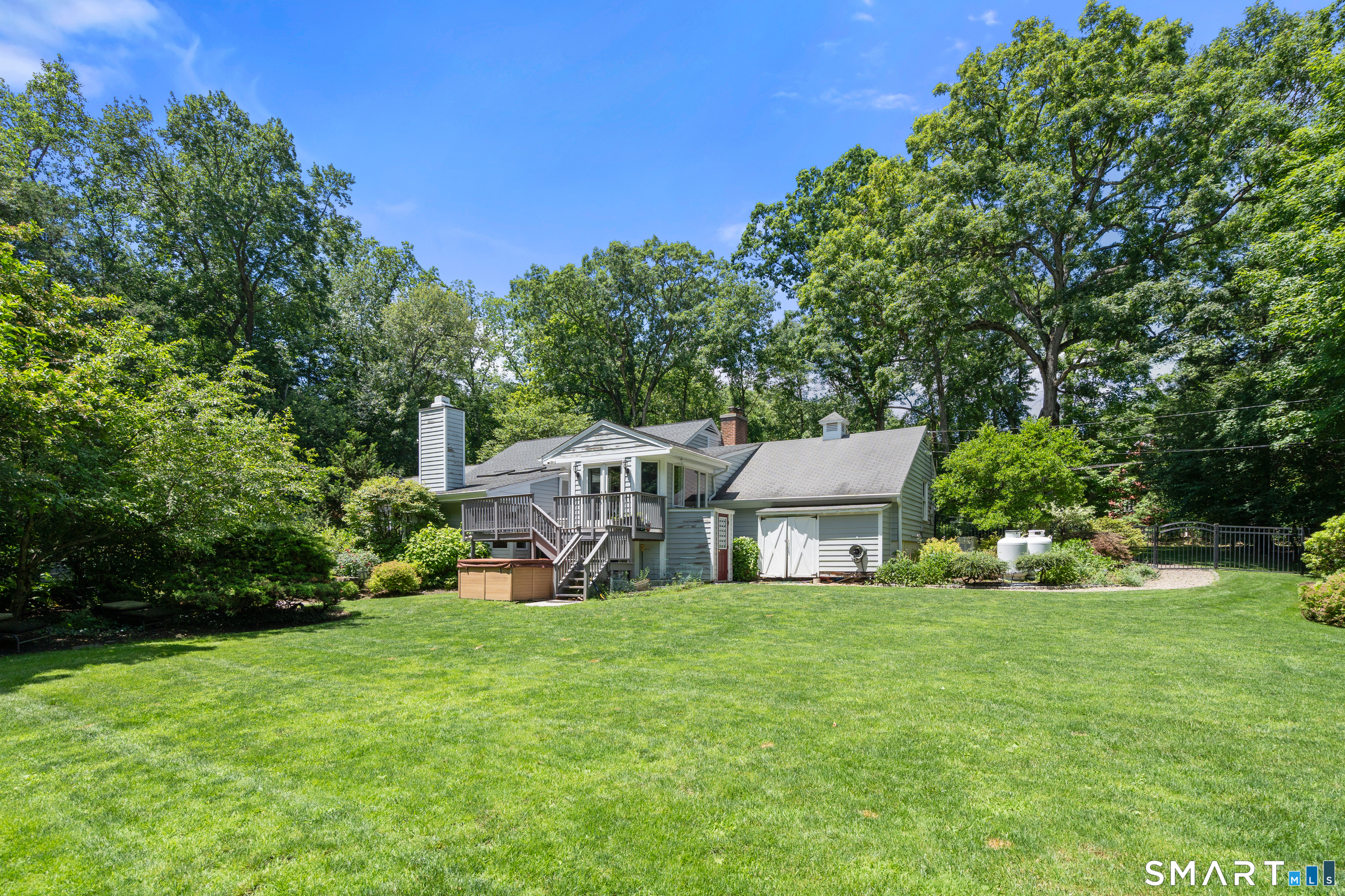 21 Hampton Lane New Canaan CT 06840