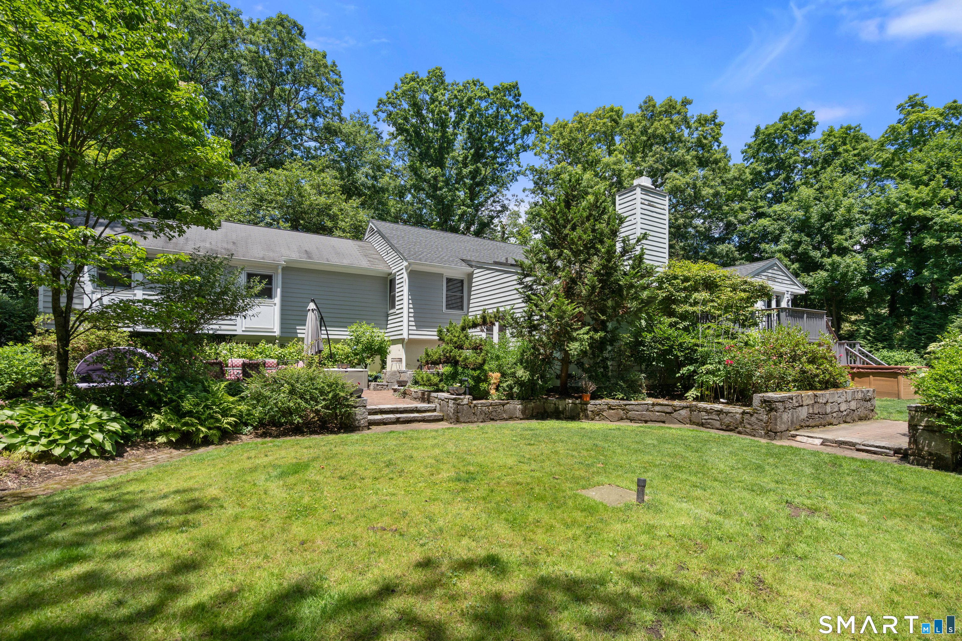 21 Hampton Lane New Canaan CT 06840
