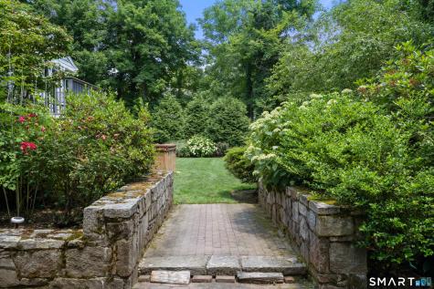 21 Hampton Lane New Canaan CT 06840