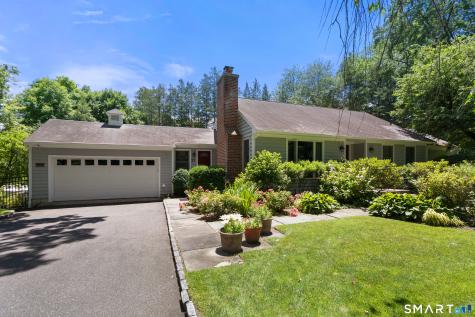 21 Hampton Lane New Canaan CT 06840