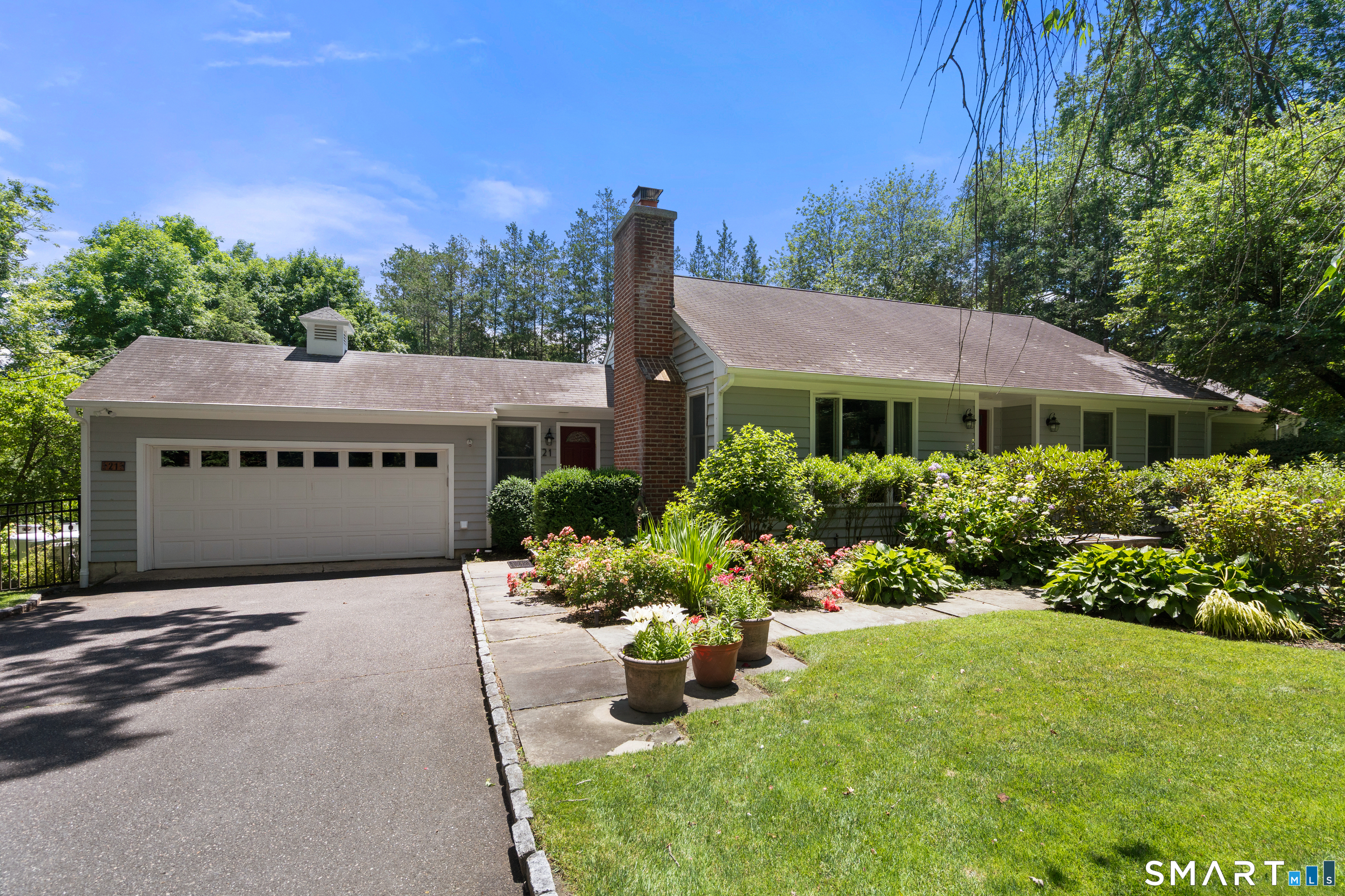 21 Hampton Lane New Canaan CT 06840