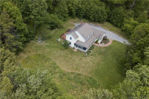26 Christmas Tree Hill Canton CT 06019