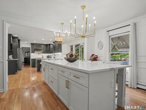 9 Fox Hollow Lane Newtown CT 06482