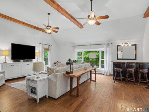9 Fox Hollow Lane Newtown CT 06482