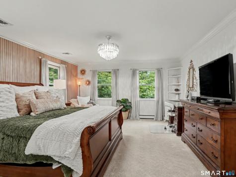 9 Fox Hollow Lane Newtown CT 06482