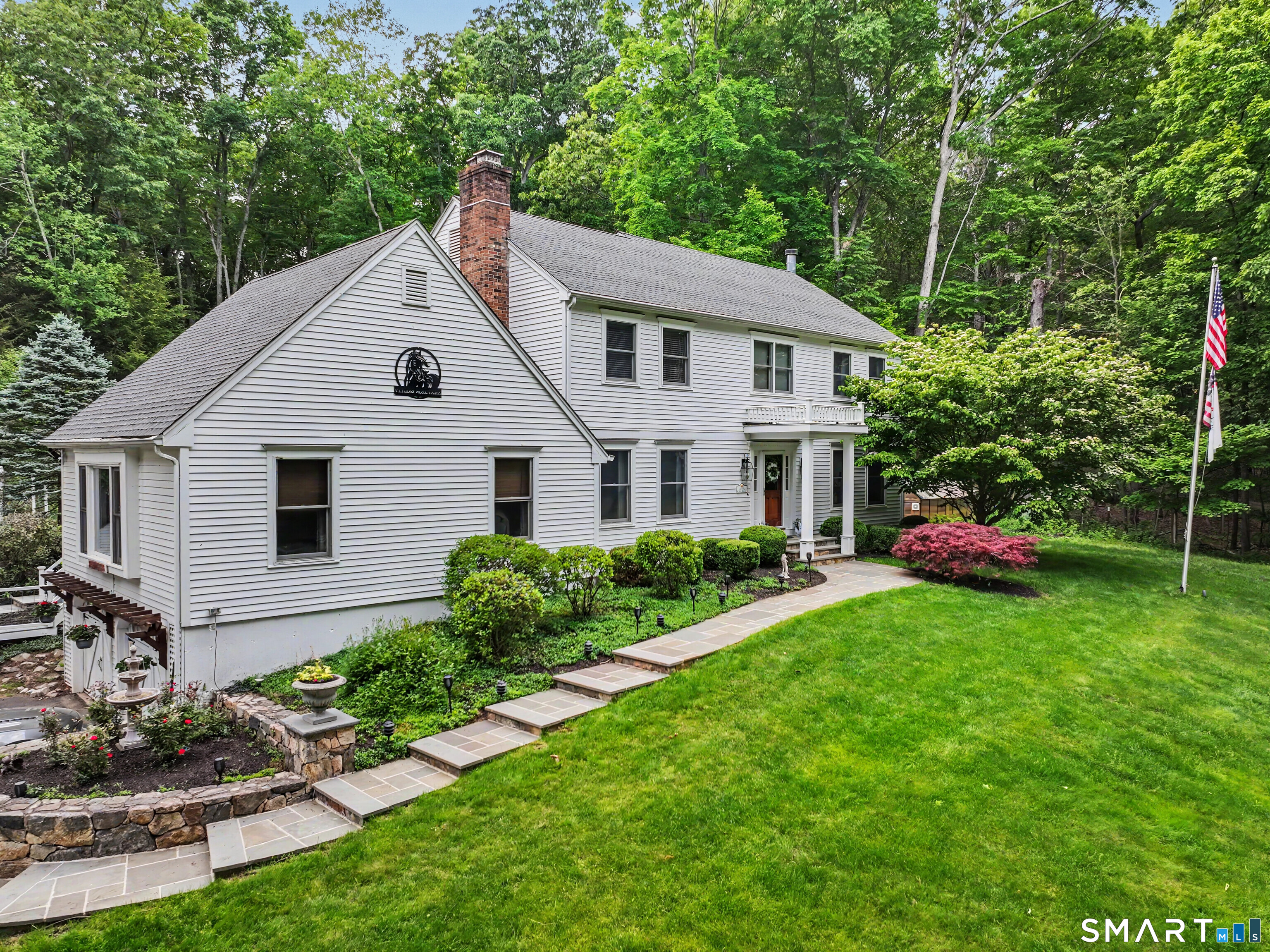 9 Fox Hollow Lane Newtown CT 06482