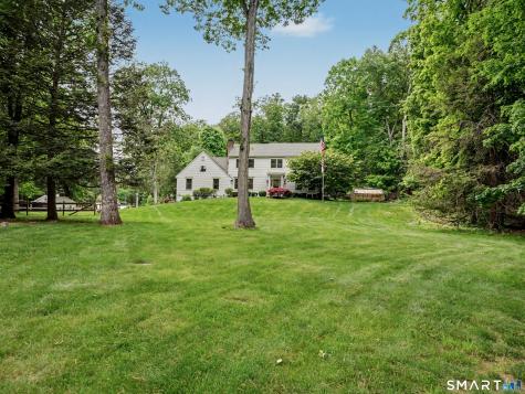 9 Fox Hollow Lane Newtown CT 06482