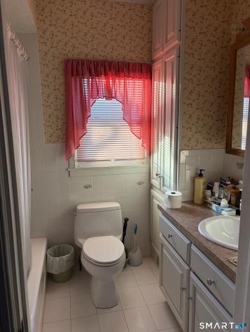 34 Mallory Street Danbury CT 06810