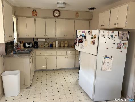 34 Mallory Street Danbury CT 06810