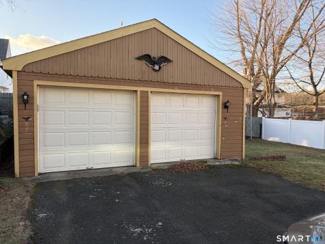 34 Mallory Street Danbury CT 06810