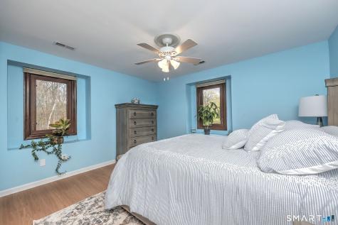 2262 Ridge Road North Haven CT 06473