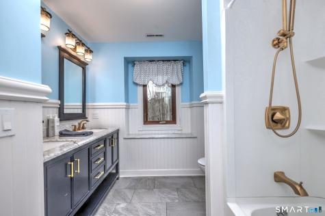 2262 Ridge Road North Haven CT 06473