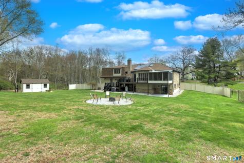 2262 Ridge Road North Haven CT 06473