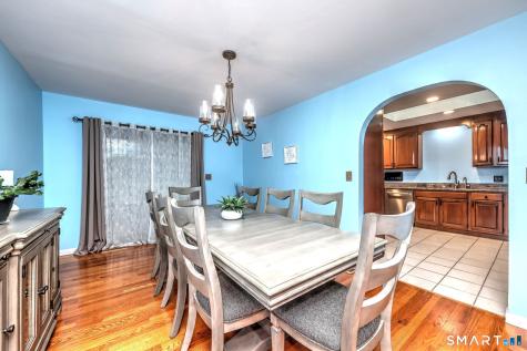 2262 Ridge Road North Haven CT 06473